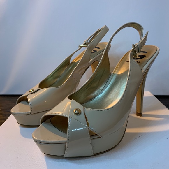 Guess Heels in a size 9 Tan - Picture 2 of 7